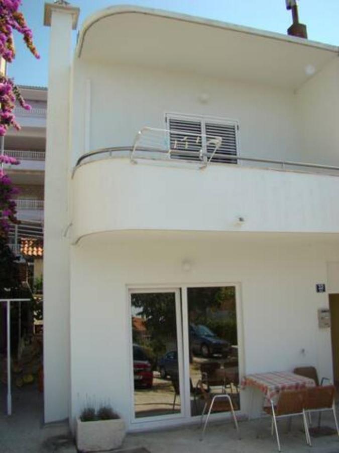 Apartment Martina Тучепи Экстерьер фото