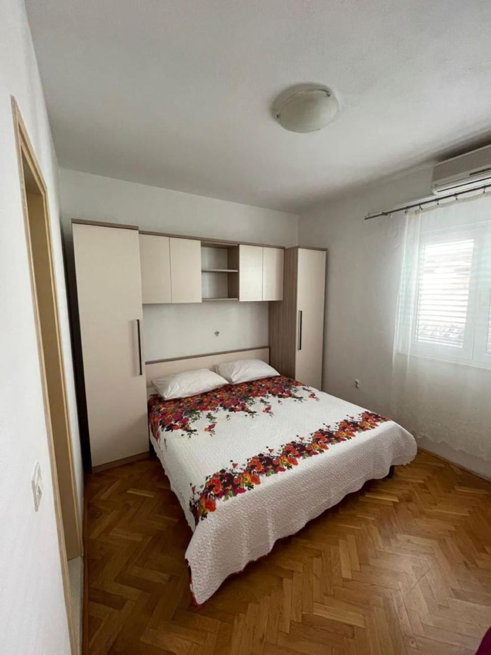 Apartment Martina Тучепи Экстерьер фото