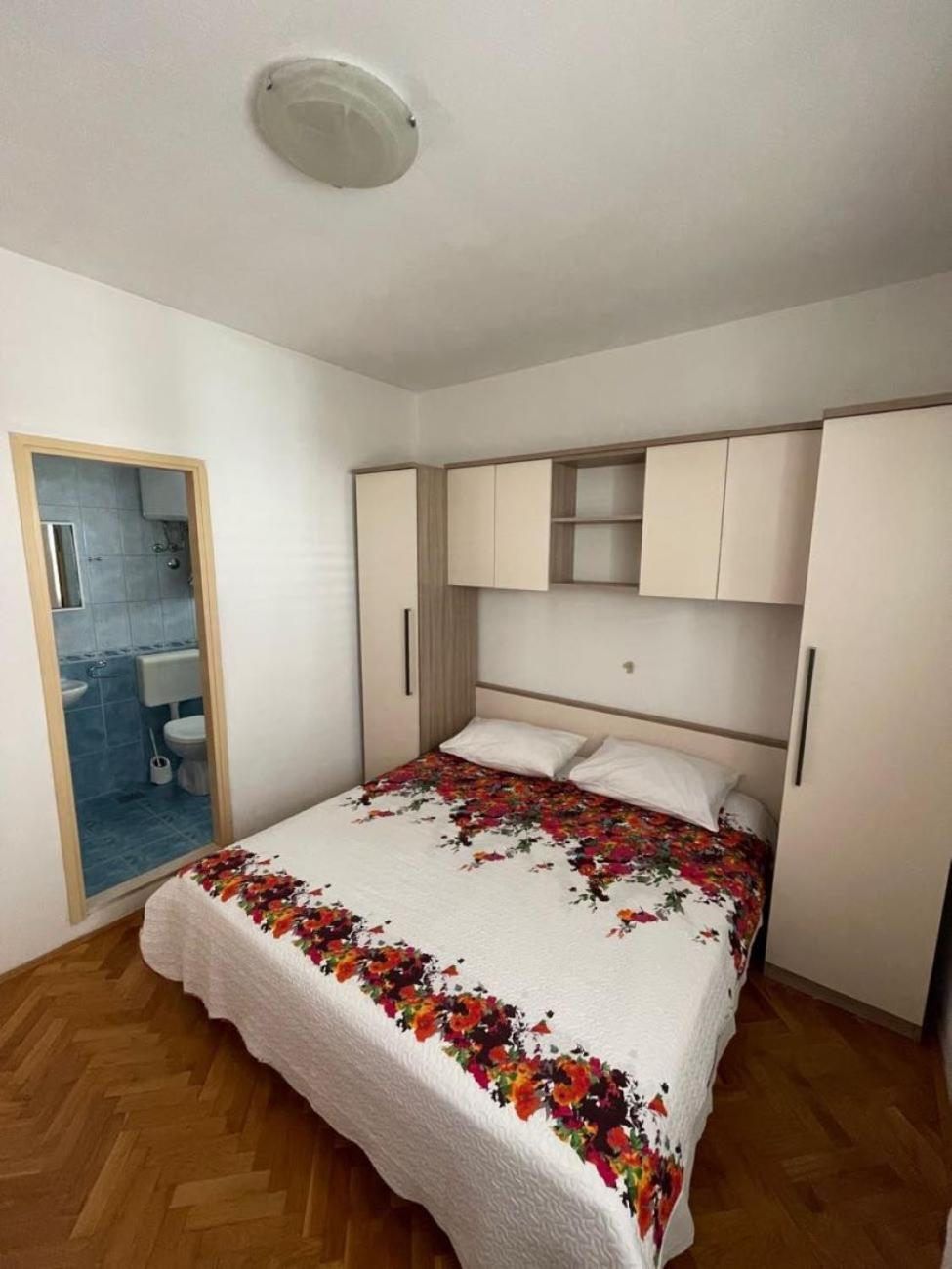 Apartment Martina Тучепи Экстерьер фото
